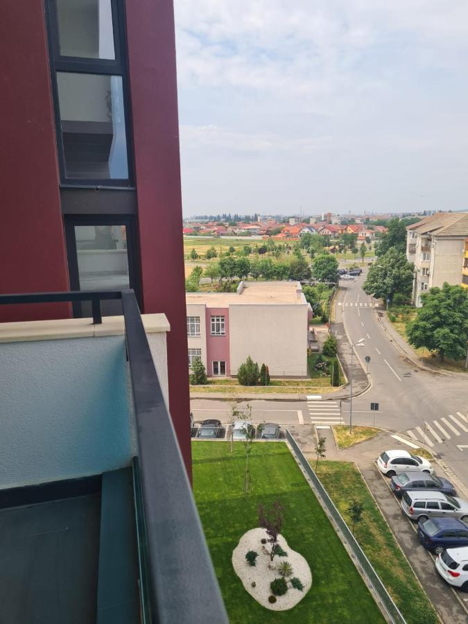 Christopher Apartment Орадеа Екстериор снимка