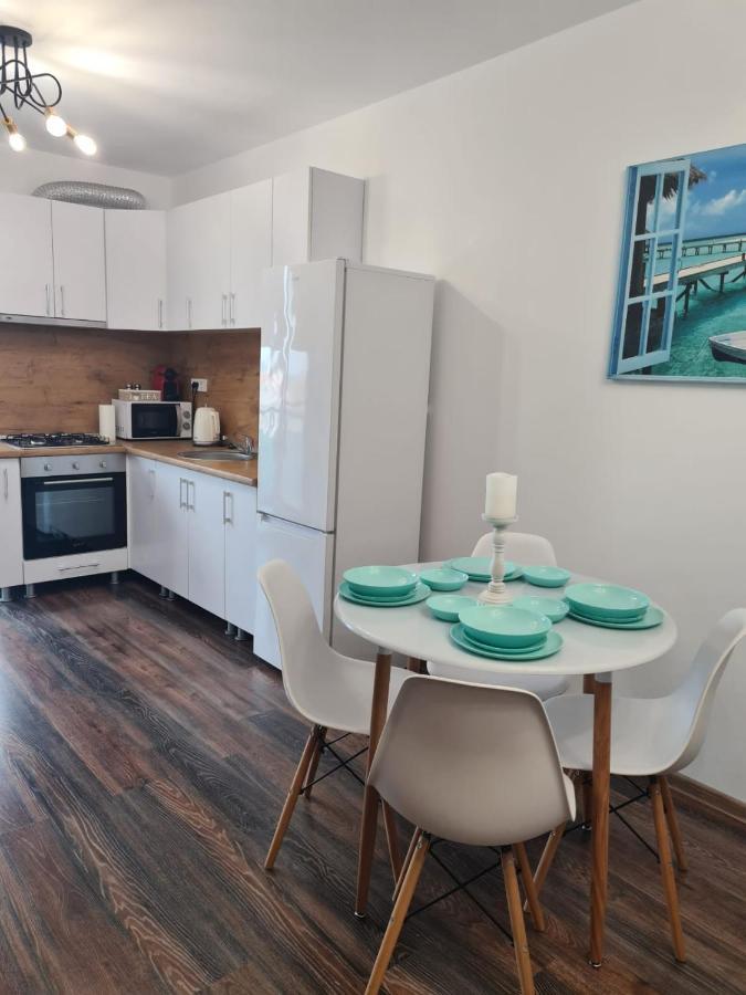 Christopher Apartment Орадеа Екстериор снимка