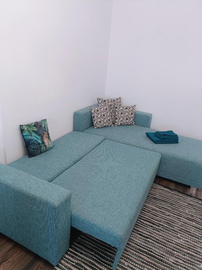 Christopher Apartment Орадеа Екстериор снимка