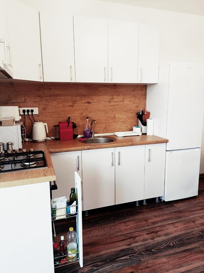 Christopher Apartment Орадеа Екстериор снимка